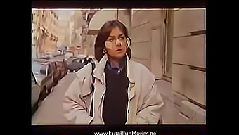 Göğüslü Hemşireleri Içeren Vintage Fransız Filmi (1985)